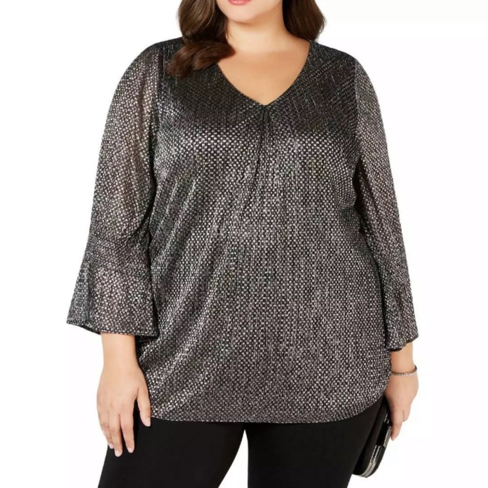❤️‍🔥 NWT Macys Metallic Silver Black Bell Sleeve Blouse